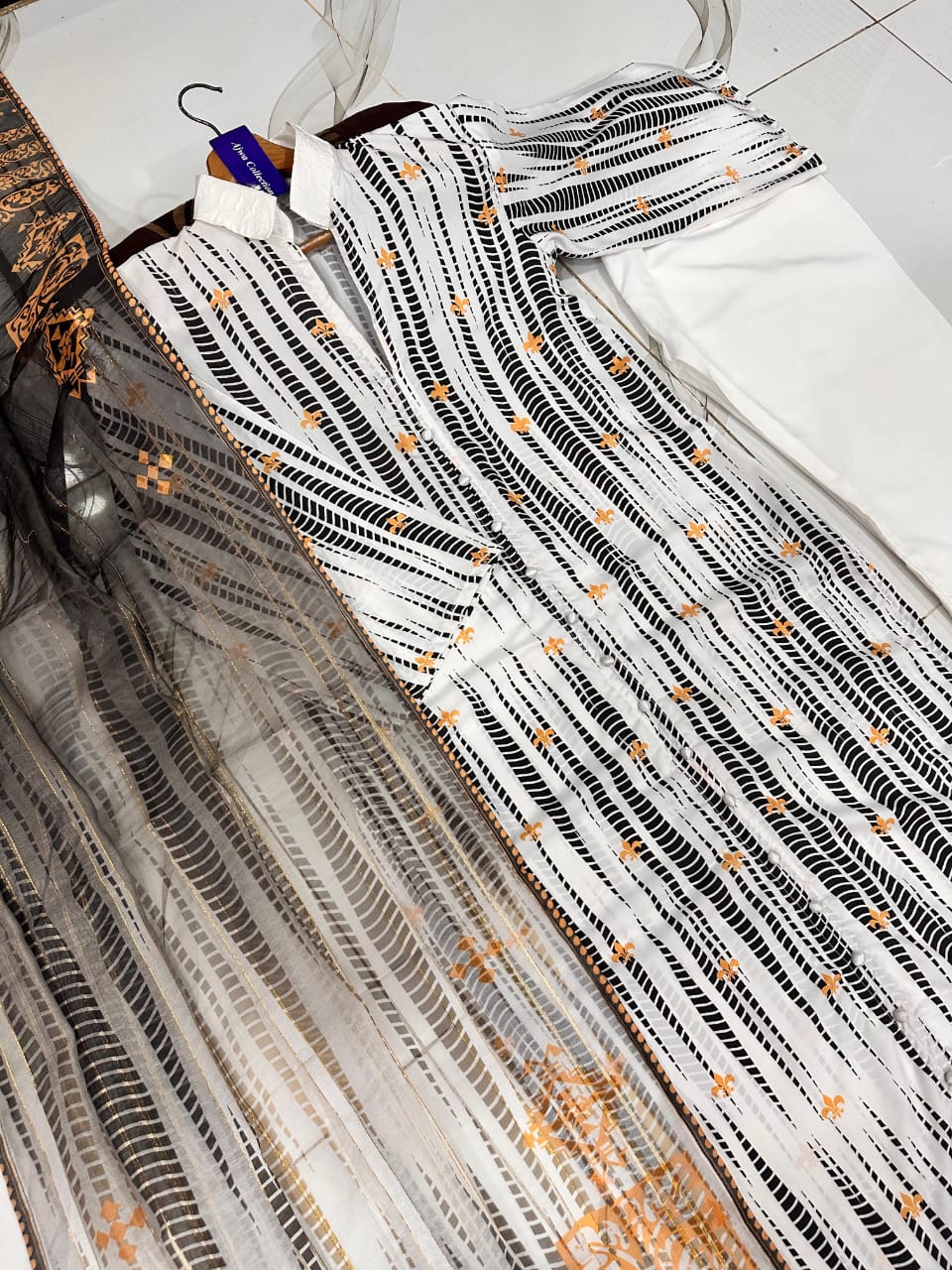 Golden Swiss Aura - Digital Crepe Suit